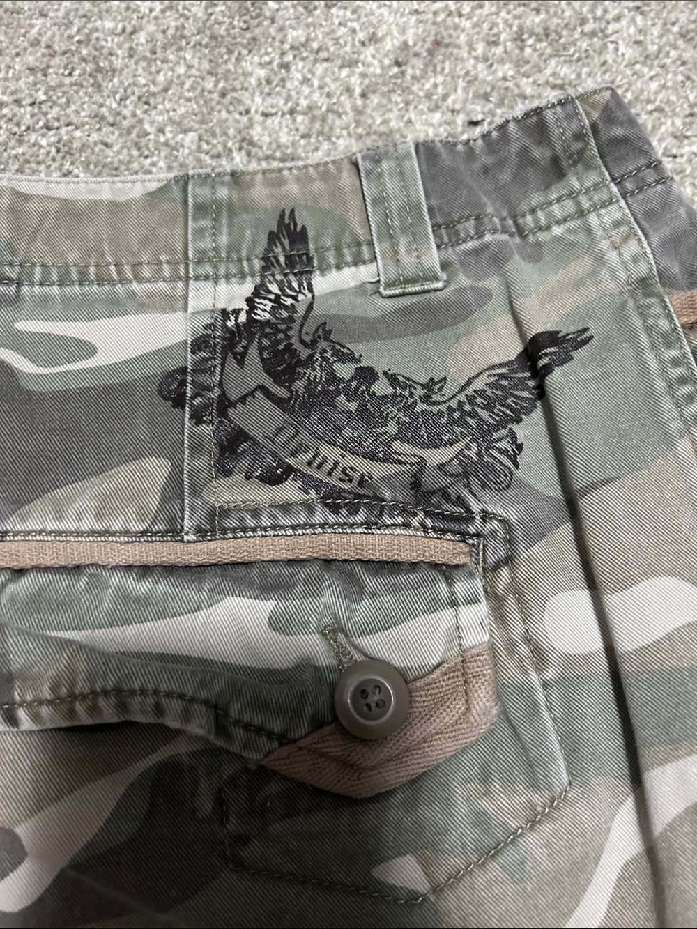 Y2K DeVISE Camo Baggy Cargo Dad Shorts - Picture 2 of 7